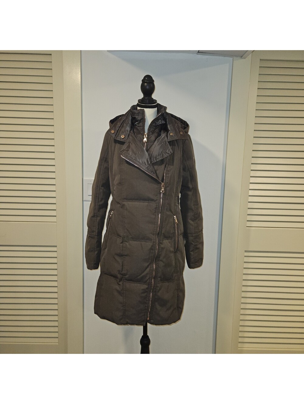 Vince Camuto Ladies M Brown Hooded Winter Coat Down Filled